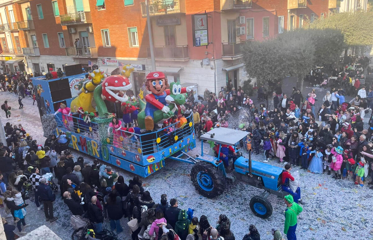 “Carnevale Cisternese 2025”: domenica 16 febbraio la prima sfilata dei carri, la chiusura martedì 4 marzo. - 