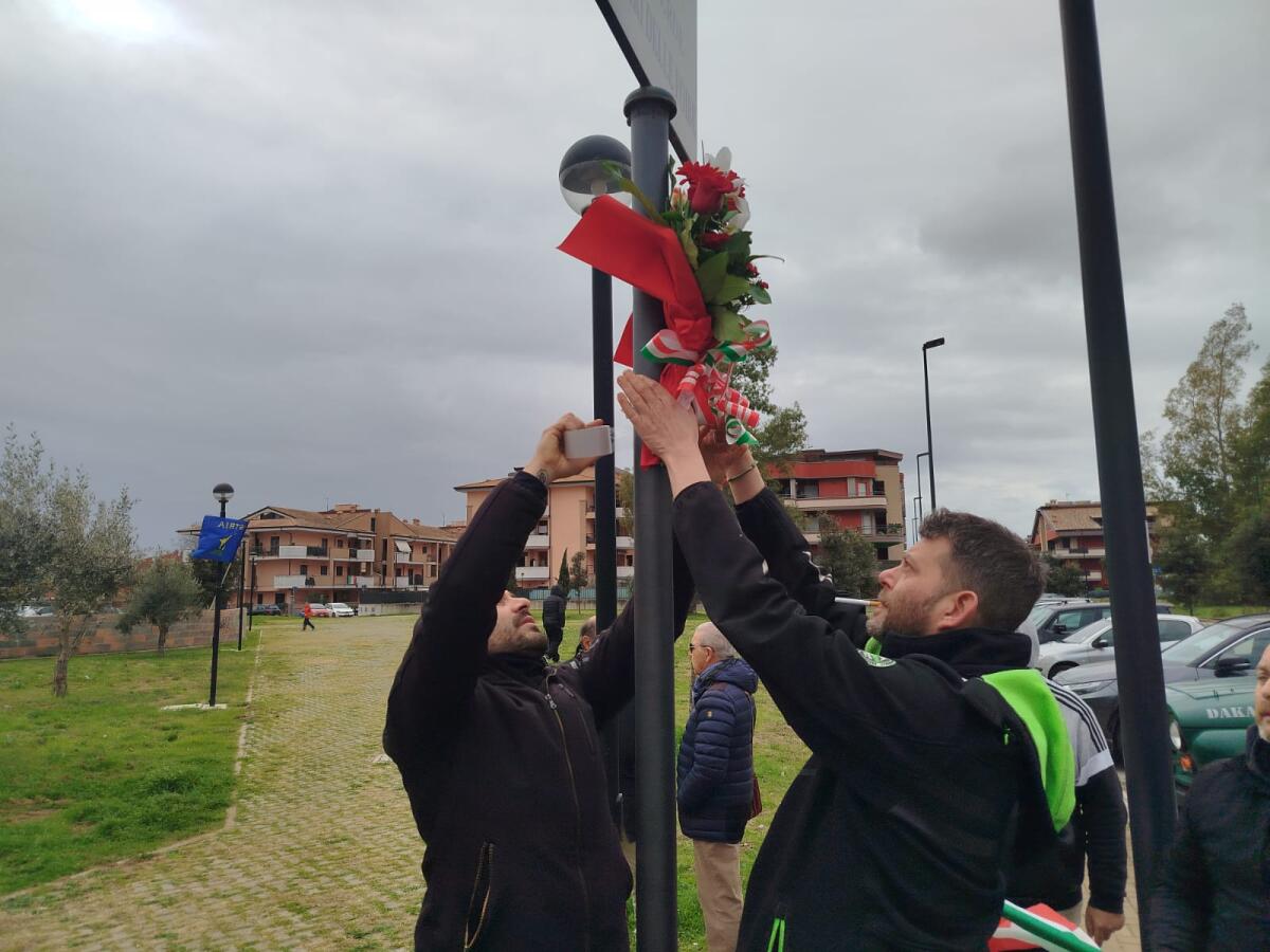 Aprilia - Omaggio floreale e un albero per i martiri della Foibe - 