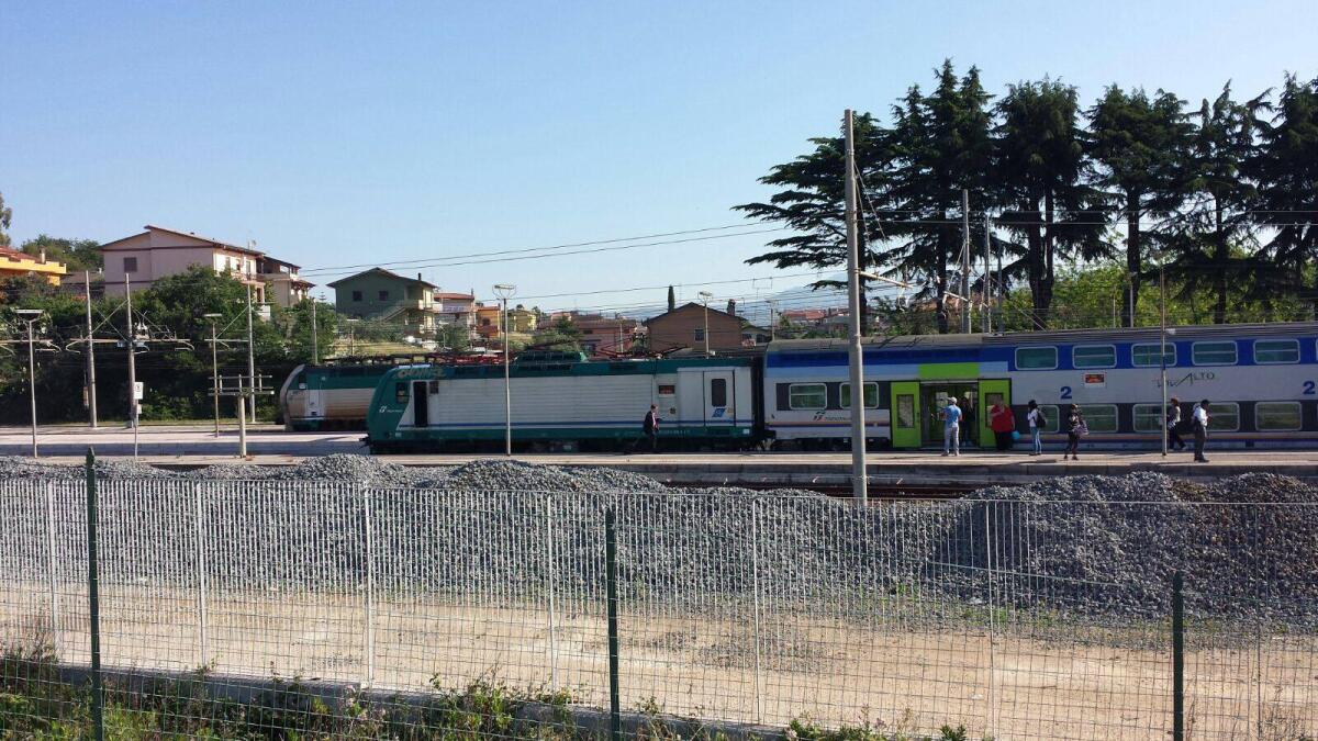 Inconveniente tecnico a Torricola. Torna regolare la circolazione dei treni sulla Roma-Nettuno e sulla Roma-Napoli via Formia. - 