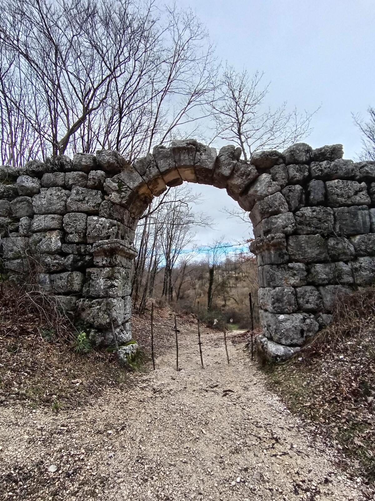 Domenica 9 Marzo camminata sul Cammino di San Benedetto con l’associazione “Montagna Libera” di Aprilia. - 