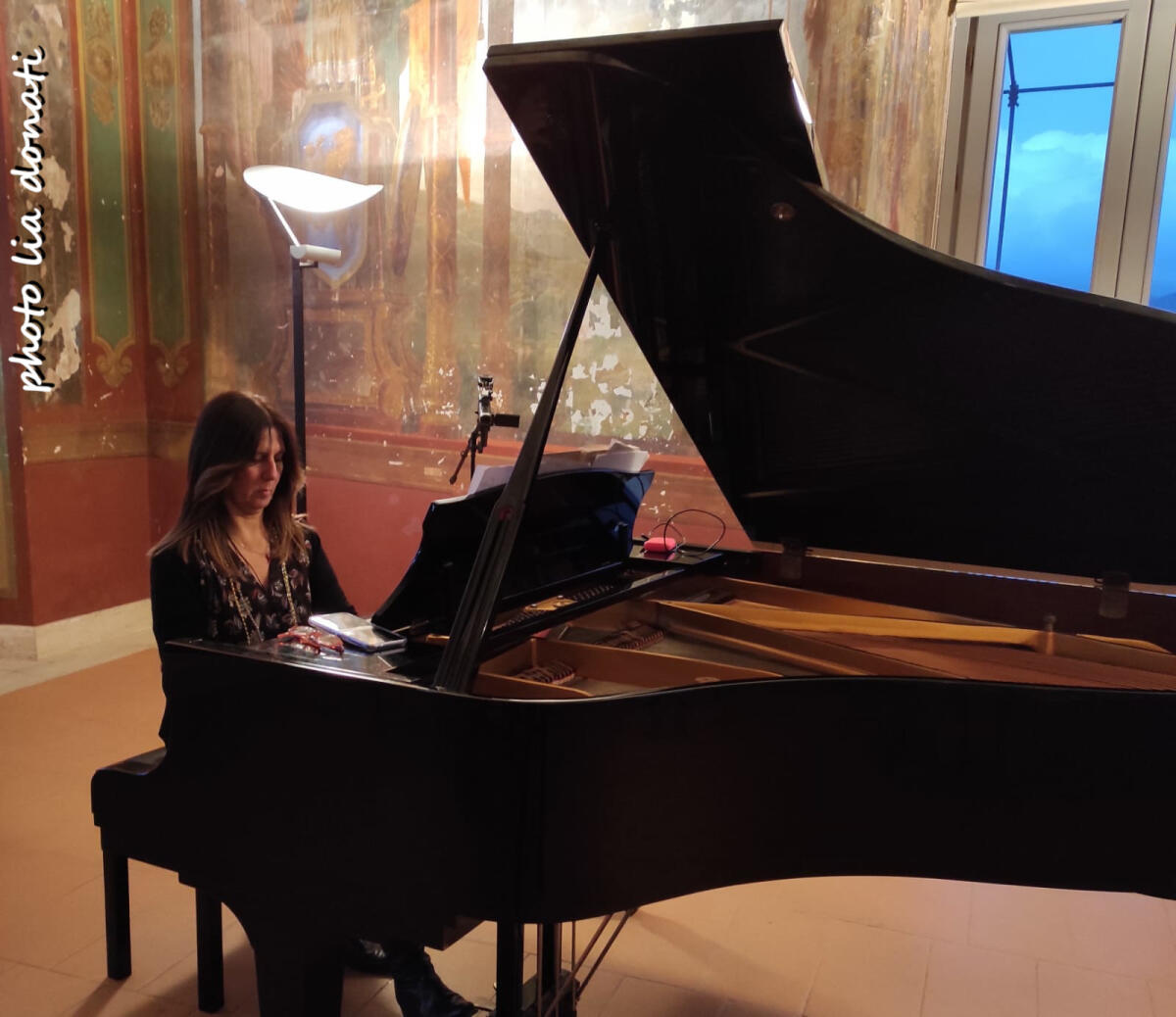 Al Circolo Cittadino di Latina la pianista  Sofia Marocco in concerto con l’Orchestra da  Camera. - 