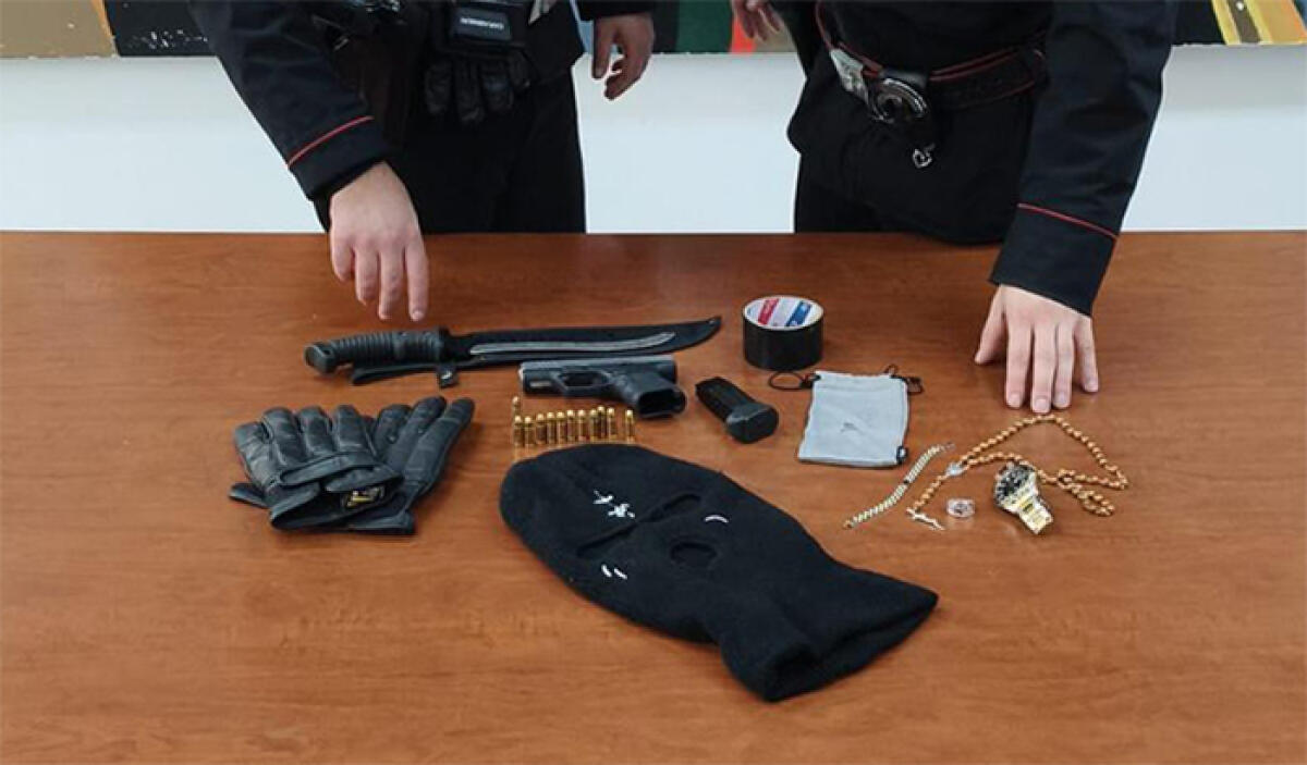 Girava in auto per le strade di Aprilia con pistola e munizioni. Un arresto. L’arma verrà sottoposta ad esami balistici. - 