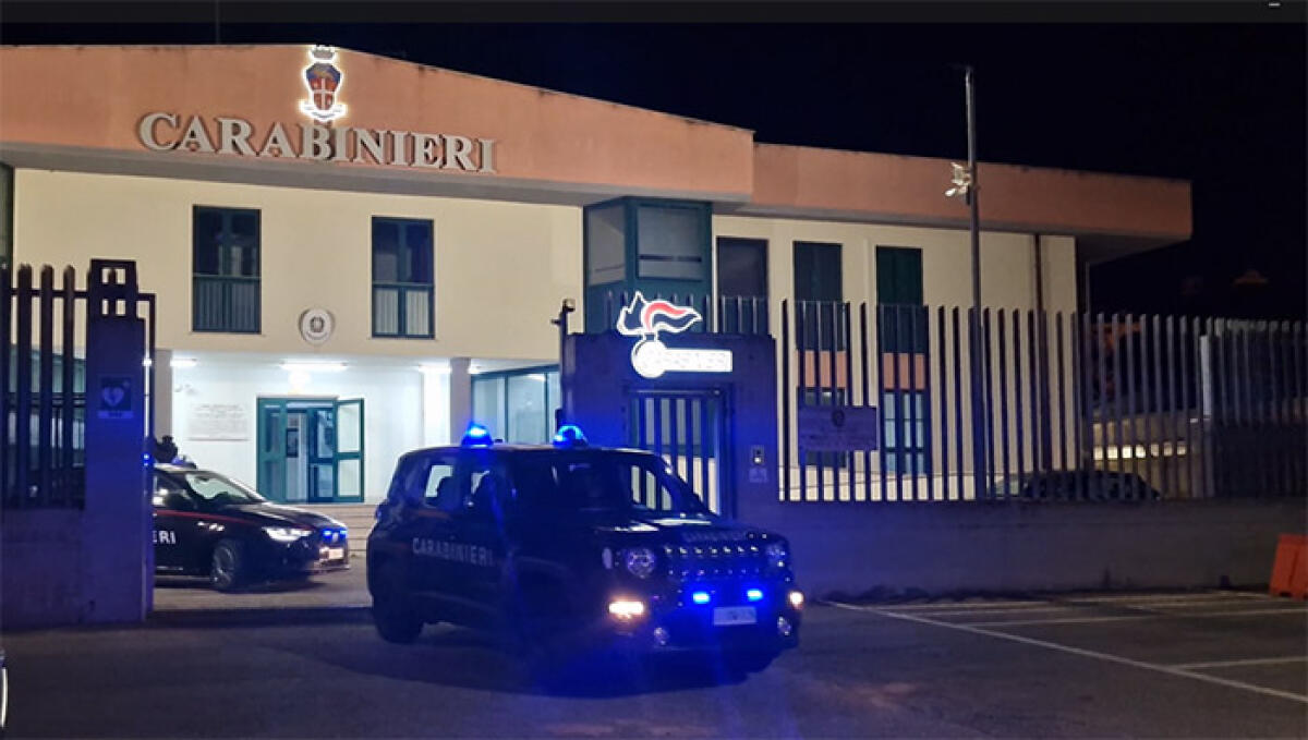 Uomo senza vita trovato al ciglio della strada a Terracina - 