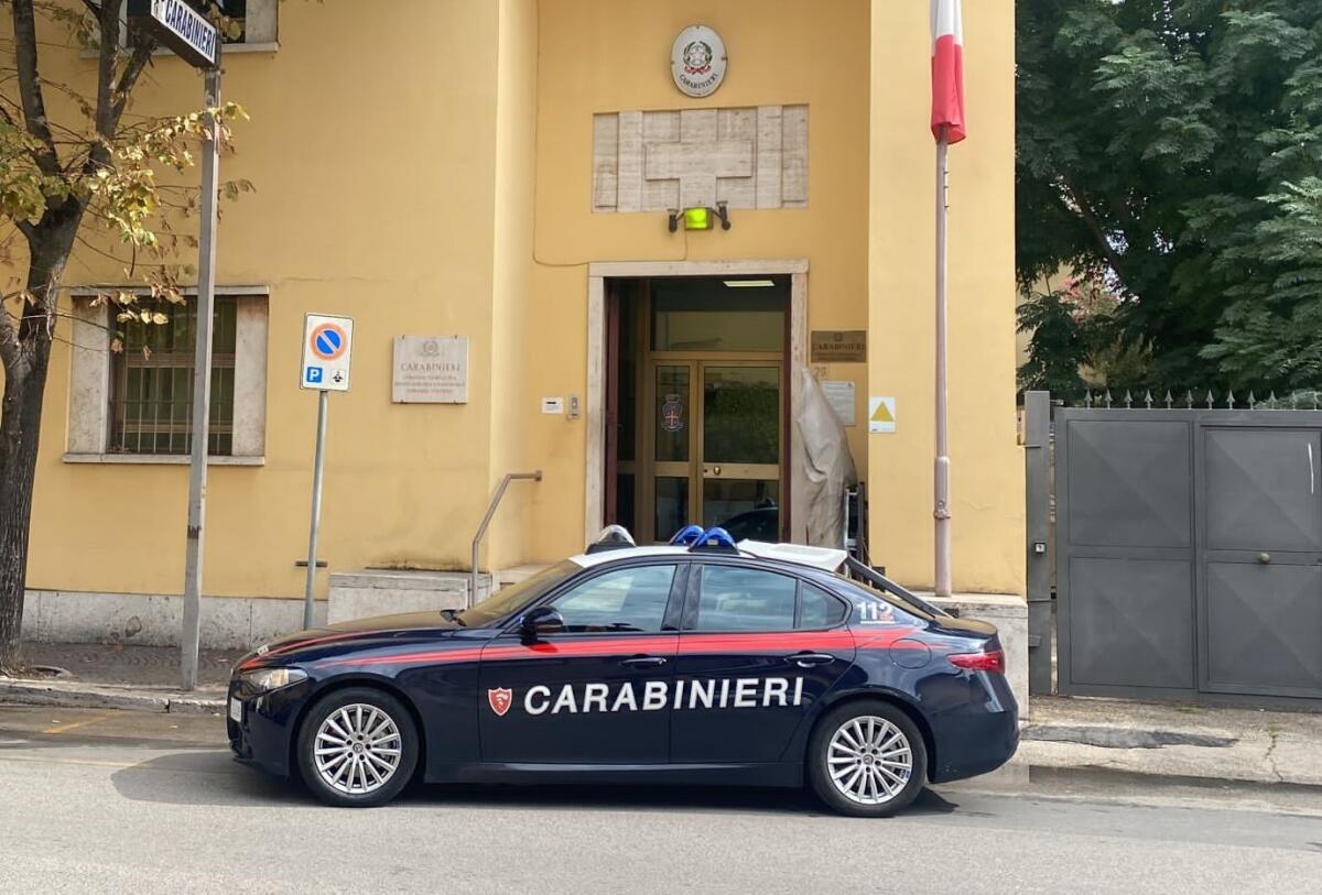Ricettazione, tentato furto, lesioni personali e resistenza, violenza e minaccia a pubblico ufficiale: arrestati due 16enni - 