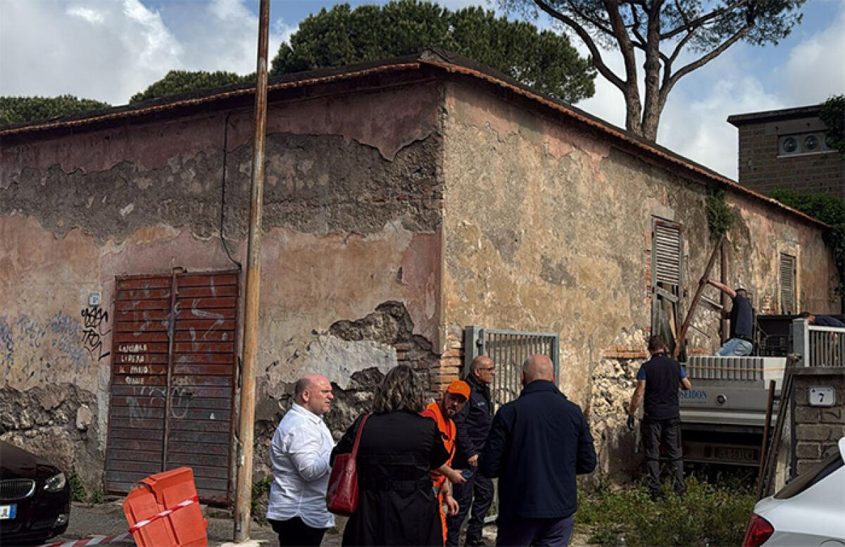 Sgomberata e bonificata una casa abbandonata in via Firenze, a Nettuno. In passato episodi di spaccio e prostituzione. - 