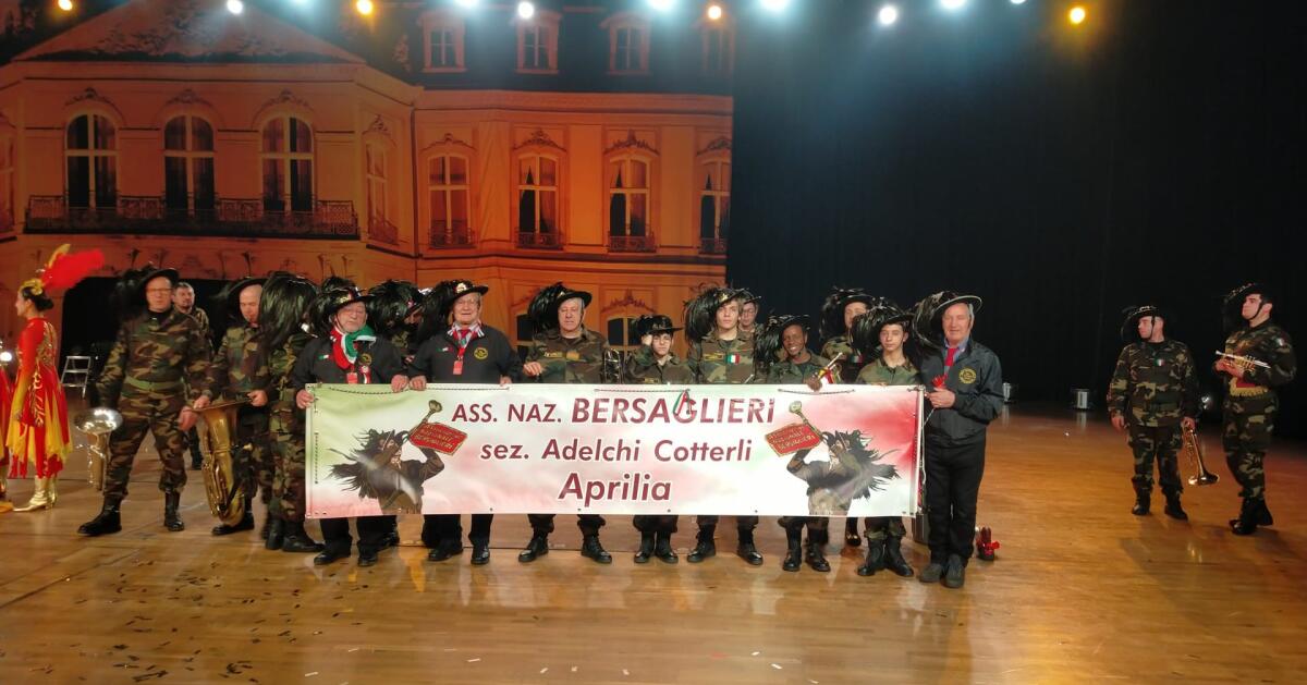 25 Aprile, in Piazza Roma ad Aprilia il concerto della fanfara dei bersaglieri “Adelchi Cotterli”. - 