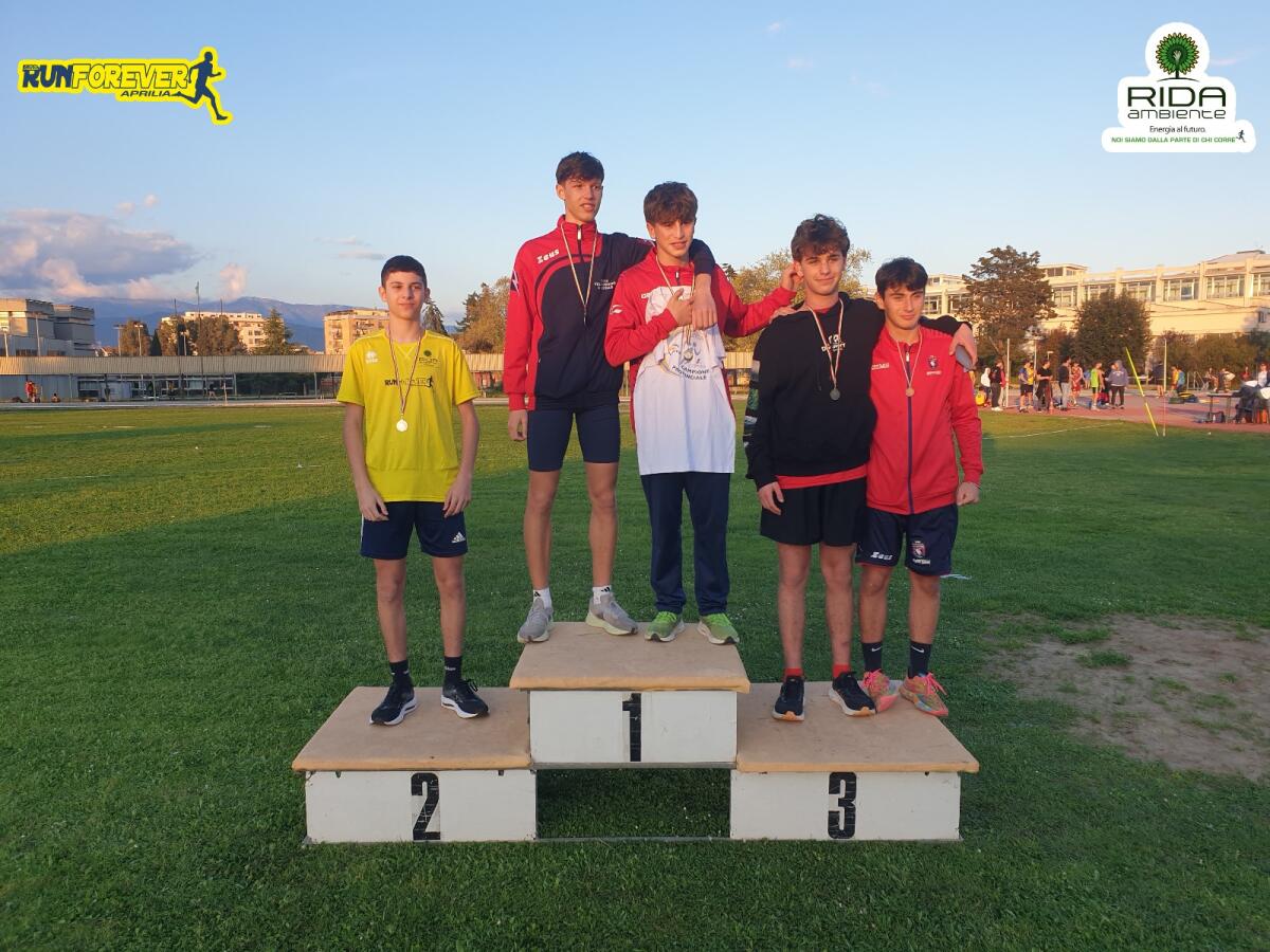 Gli atleti della Runforever Aprilia ai Campionati Provinciali Giovanili al campo CONI di Latina. - 