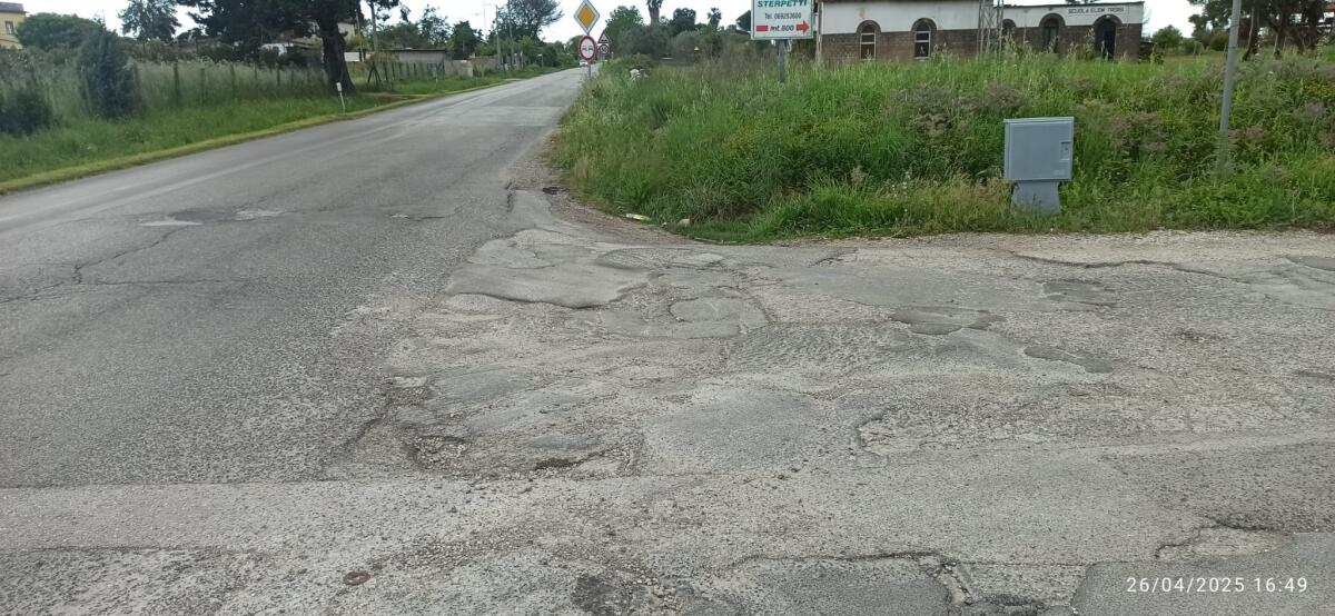 Aprilia - Via Genio Civile nel degrado, "Si intervenga" - 