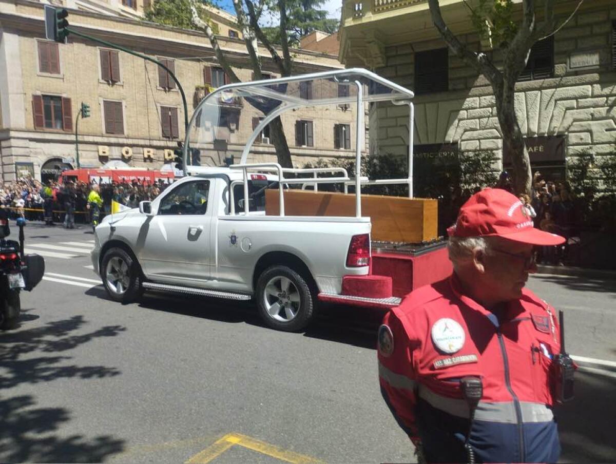 L'impegno dell'Anc di Aprilia durante i funerali di Papa Francesco - 