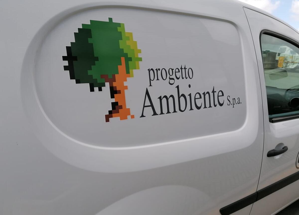 Accordo tra i sindacati e la Progetto Ambiente di Aprilia: migliorano le condizioni economiche dei lavoratori, ma non di tutti. - 