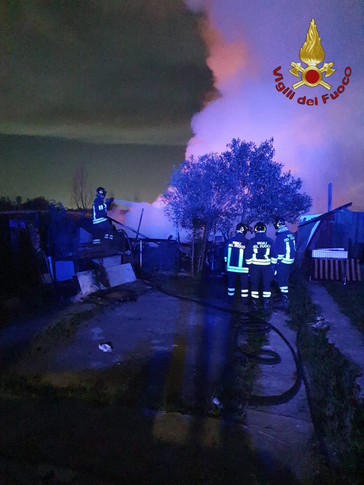 Incendio Campo Nomadi Guidonia