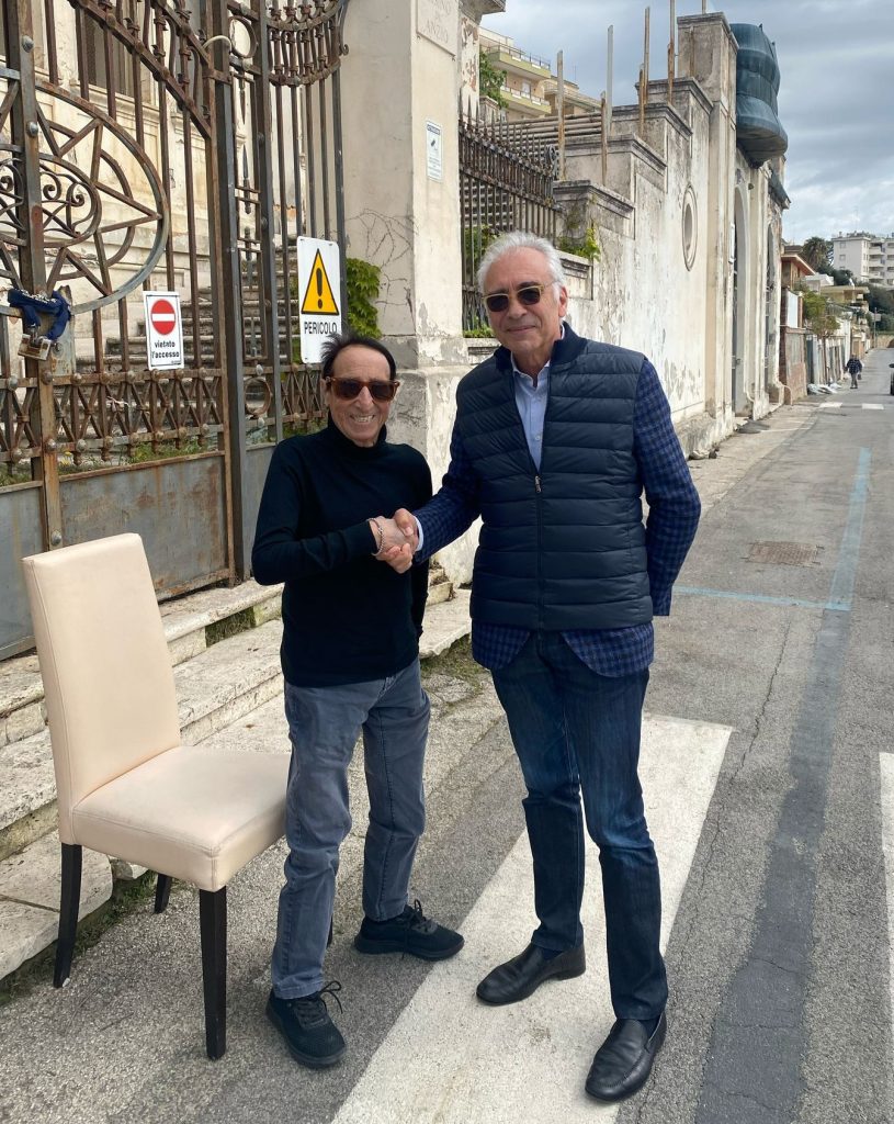 Alvaro Vitali con il sindaco di Anzio, Aurelio Lo Fazio