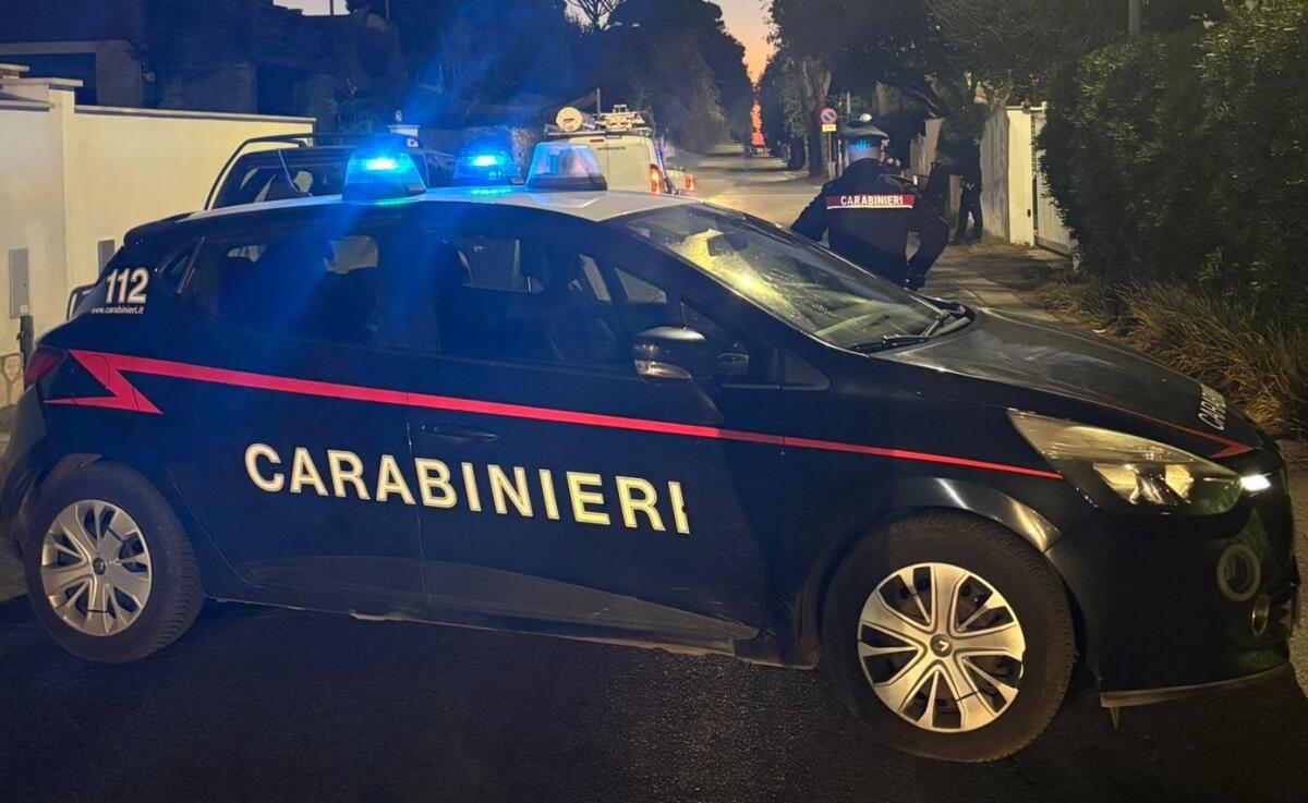 Divino Amore, sequestra per due ore una collega di lavoro e la violenta. 30enne in manette. - 