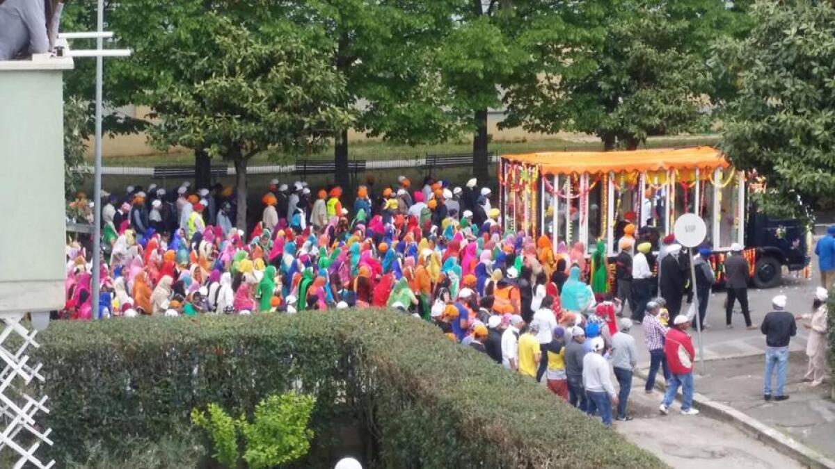 Ad Aprilia torna la tradizione del Nagar Kirtan, il corteo colorato della comunità Sikh - 