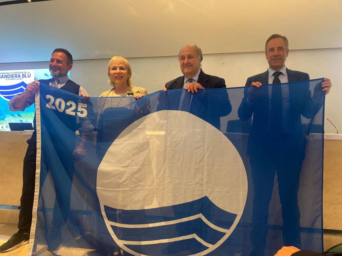 Cerimonia di consegna bandiera blu, la Fee incontra la sindaca di Latina - 