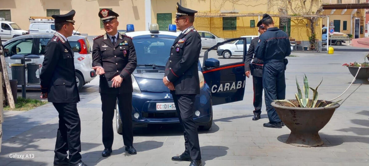 Il Generale di Divisione Ugo Canton in visita alle Stazioni Carabinieri di Ponza e Ventotene - 