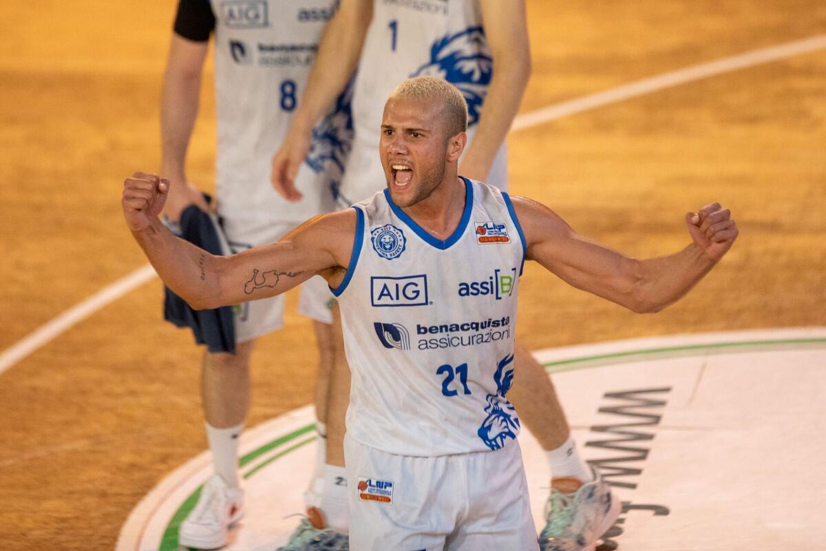 Basket B Nazionale, fase playout: dopo la vittoria in gara 1, stasera il Latina affronta Fiorenzuola in Gara 2. - 