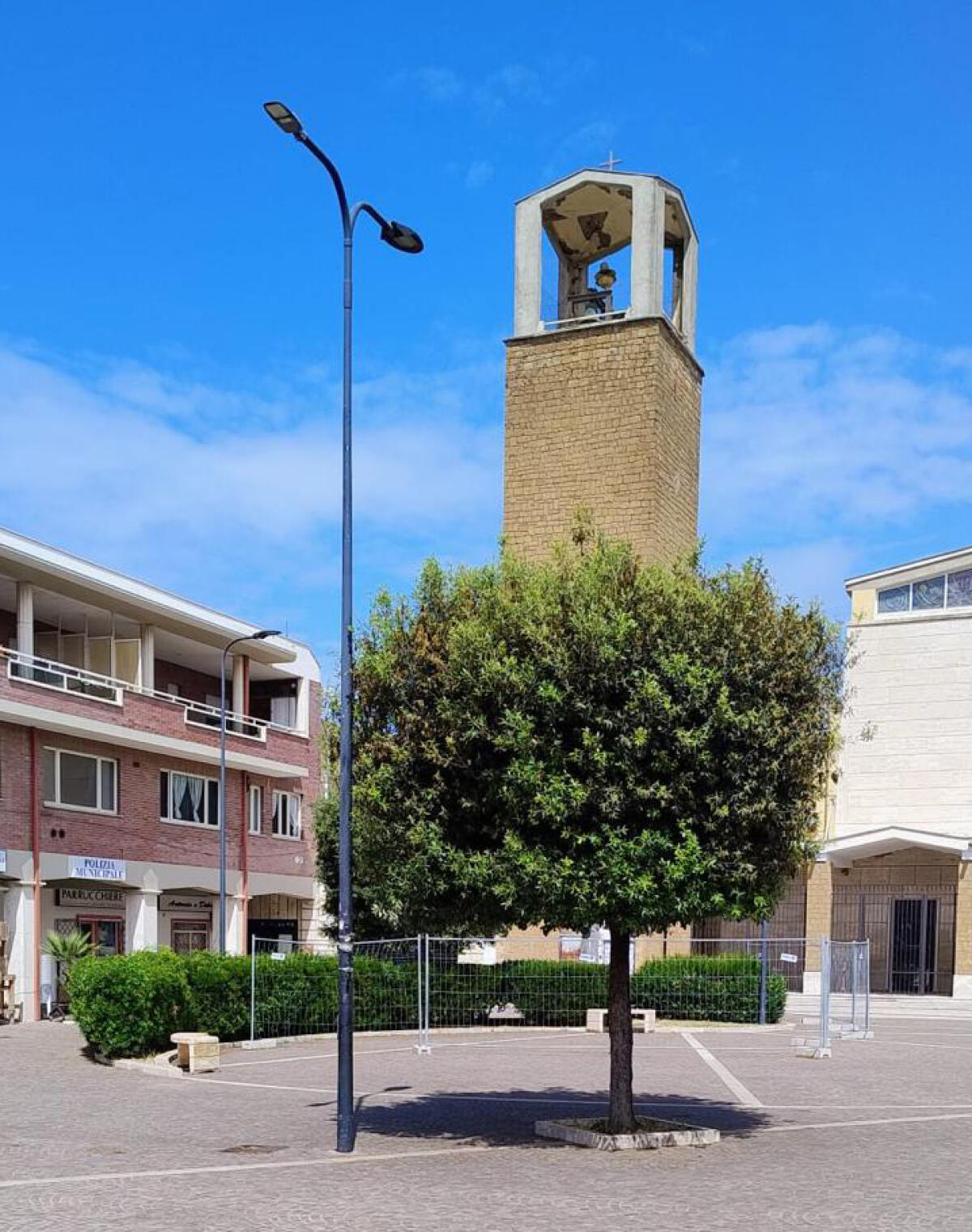Interventi per il Giubileo, finanziato il recupero del campanile della chiesa di San Francesco a Lavinio. - 