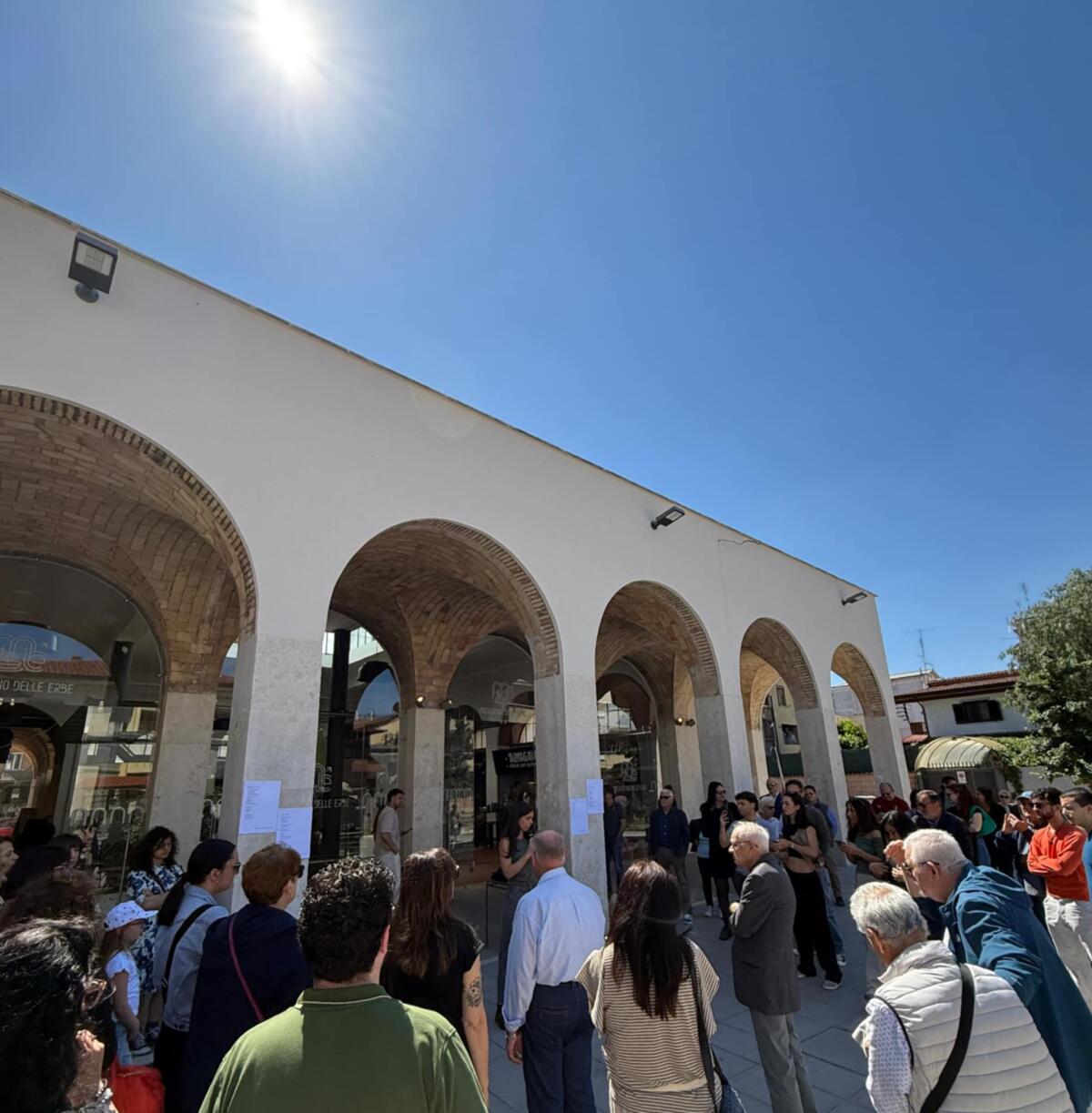 MaiPiùSole, sit-in dei Giovani Democratici di Aprilia in Piazza delle Erbe. Le immagini - 