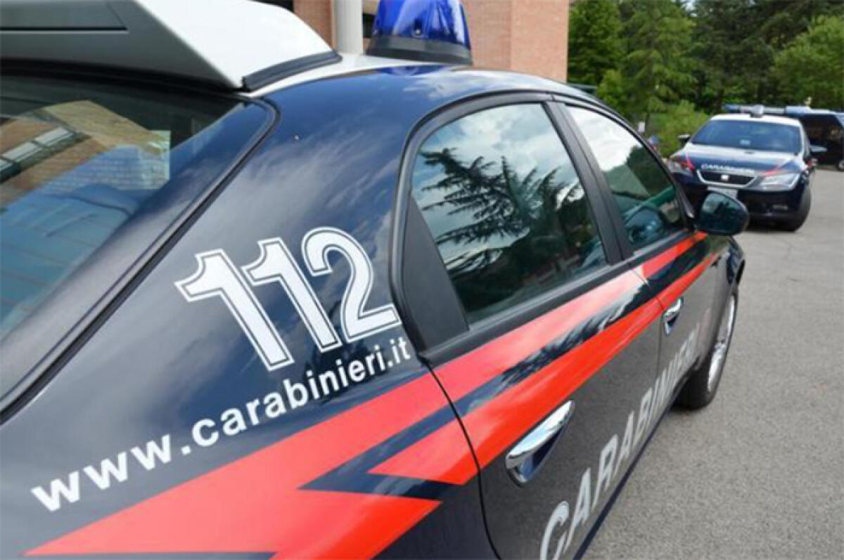 Aprilia - La lite poi tenta di colpire un uomo con un cacciavite, denunciato - 