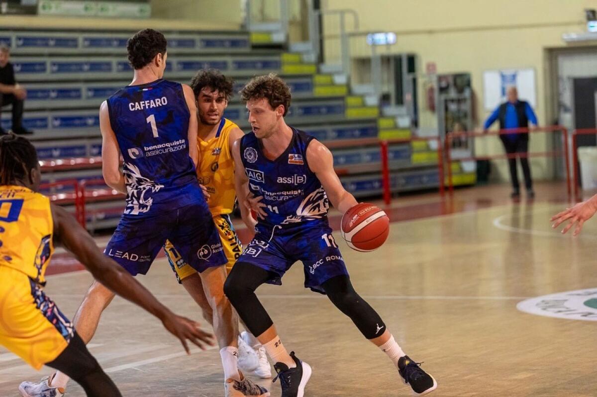 Basket B Nazionale, playout: il Latina porta la serie sul 2-0. Venerdì a Fiorenzuola sarà match point. - 