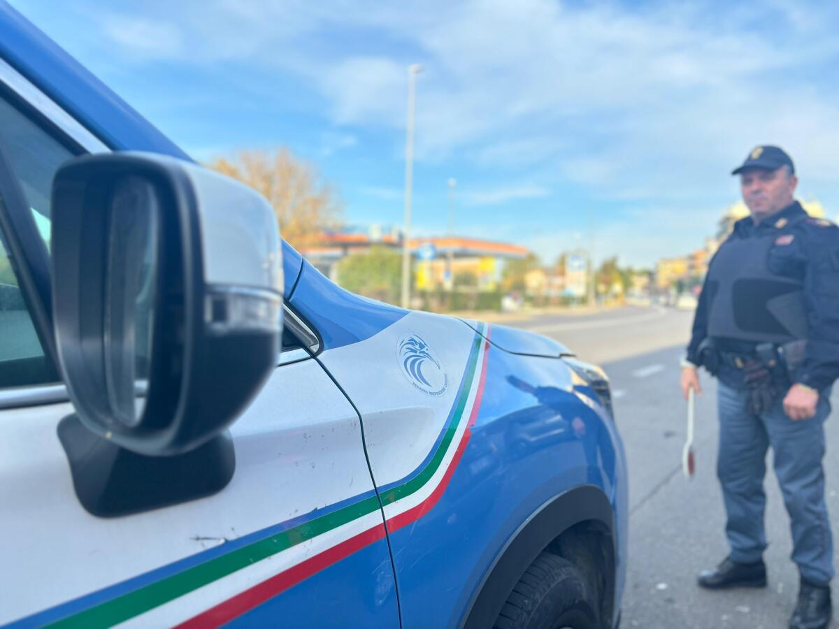 “Pickpocket” in azione dal nord Italia ai Castelli Romani: in tre arrestati dalla Polizia. - 