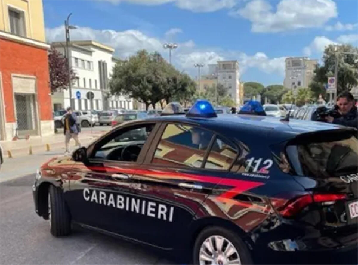 Fingendo di essere la figlia, riesce con un sms a farsi versare 900 euro da un 68enne di Latina. - 