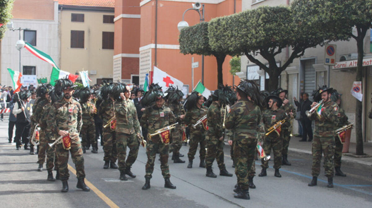 Ad Aprilia il raduno provinciale dei Bersaglieri - 