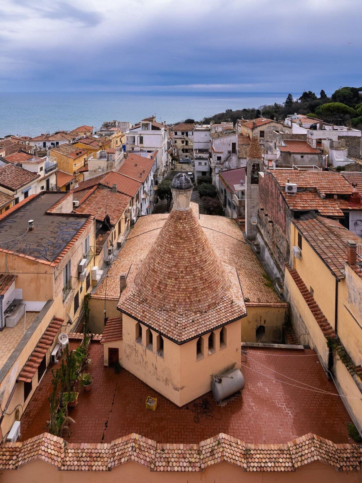 Passeggiata fotografica tra i vicoli di San Felice Circeo. - 