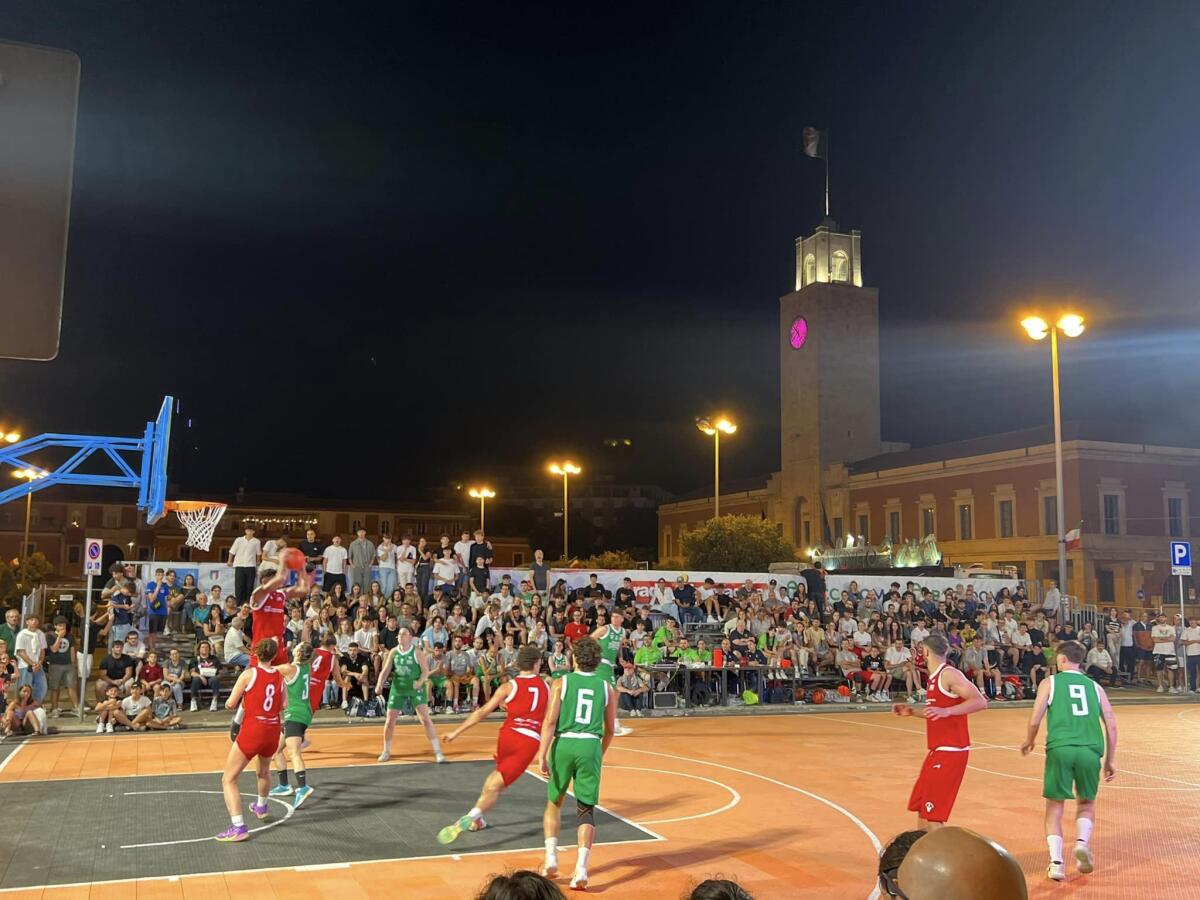 Basket, da 30 giugno al 21 luglio in Piazza del Popolo la prima edizione del “Trofeo Città di Latina”. - 
