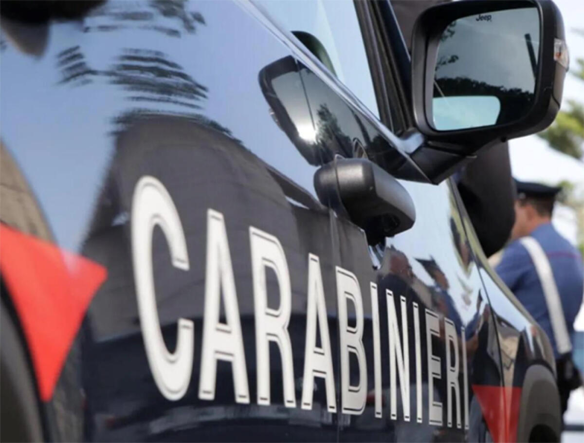 Aprilia, inseguimento a piedi. Sorpreso con 21 dosi di crack, aggredisce i Carabinieri. - 