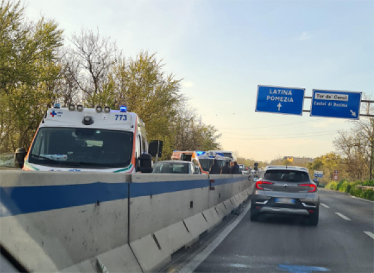 Code sulla Pontina, in entrambe le direzioni. Due incidenti nella mattinata. - 