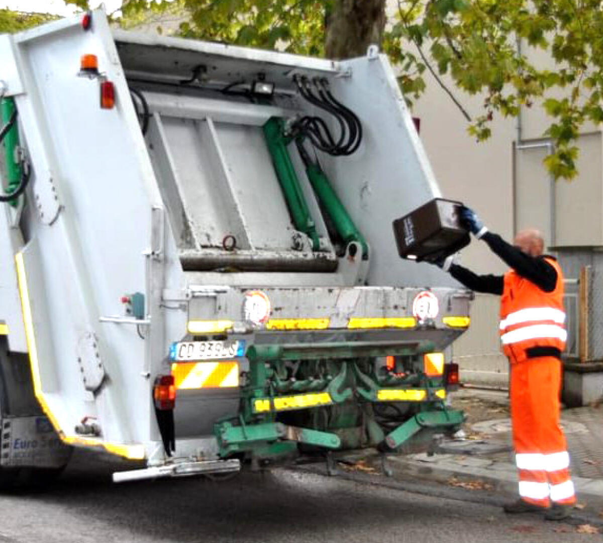 Operatore Aet morto a Valmontone, scioperano i lavoratori di tutte le sedi - 