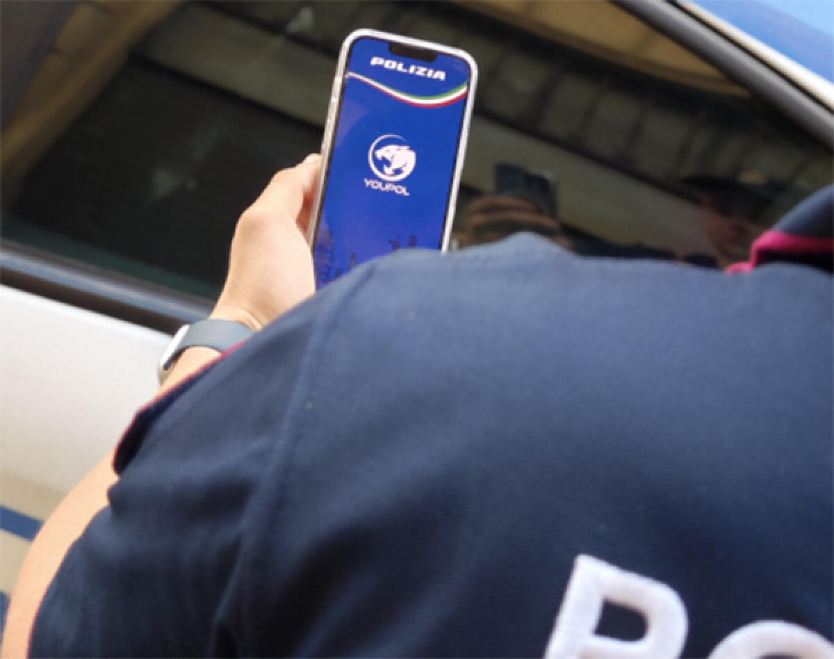 L’app Youpol consente alla Polizia di scovare quattro pusher tra i labirinti della droga. - 