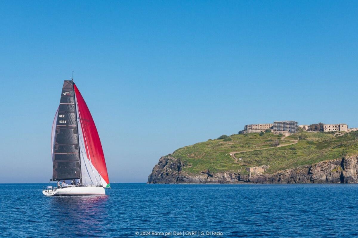 Ventotene protagonista con la vela d'altura, per la prima volta - 