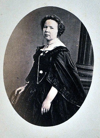 Rose Montmasson, ritratto, carte de visite, Album dei Mille, Museo del Risorgimento, Fidenza