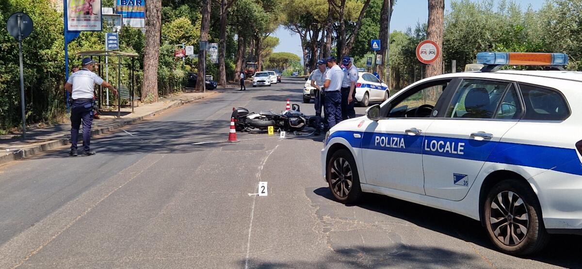 Fugge al posto di blocco e travolge uno scooter a Cisterna: denunciato - 
