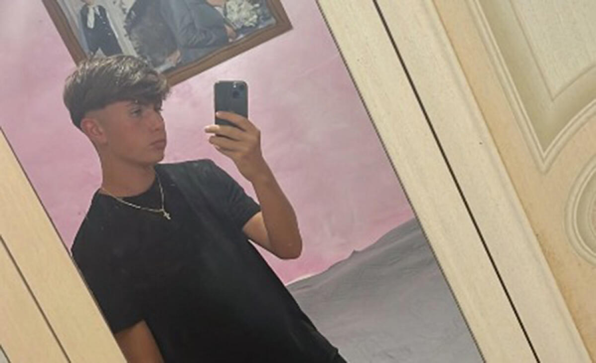 Scooter urtato dal pullman, lutto per la scomparsa del 15enne Simone Besco: "Studente brillante e appassionato" - 