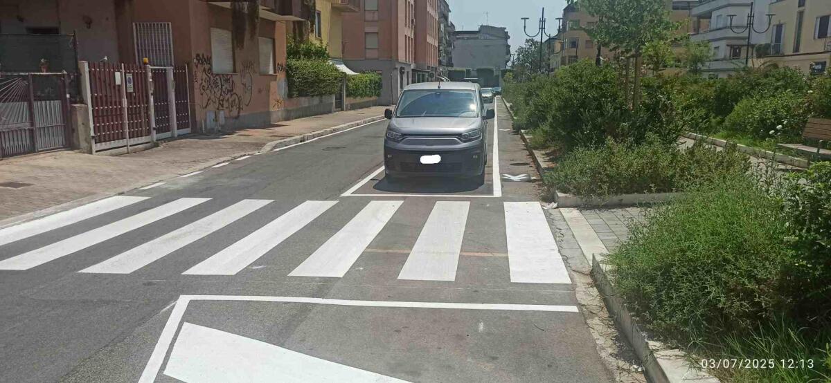 Largo delle Rose: perfetto quando funzionerà bene la fontana - 