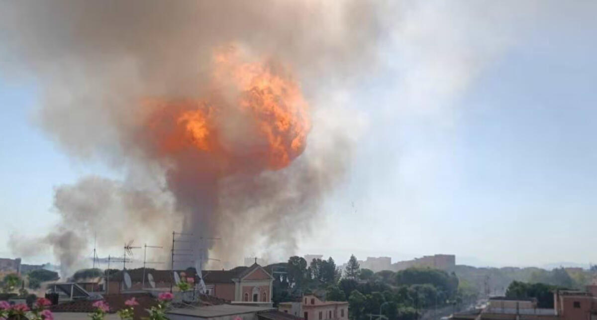 Esplosione in via dei Gordiani a Roma, indagato l'autista di Velletri per omicidio colposo e disastro colposo - 