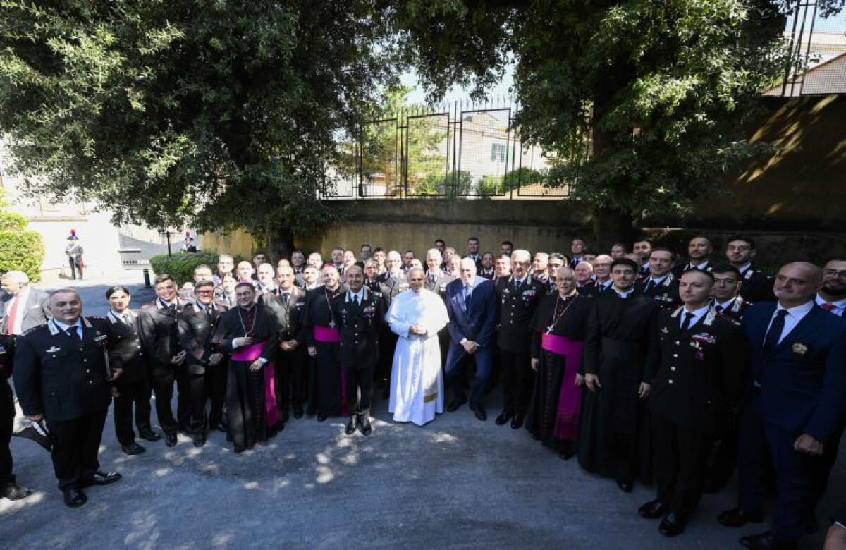 Papa Leone XIV celebra la Santa Messa per i Carabinieri a Castel Gandolfo - 