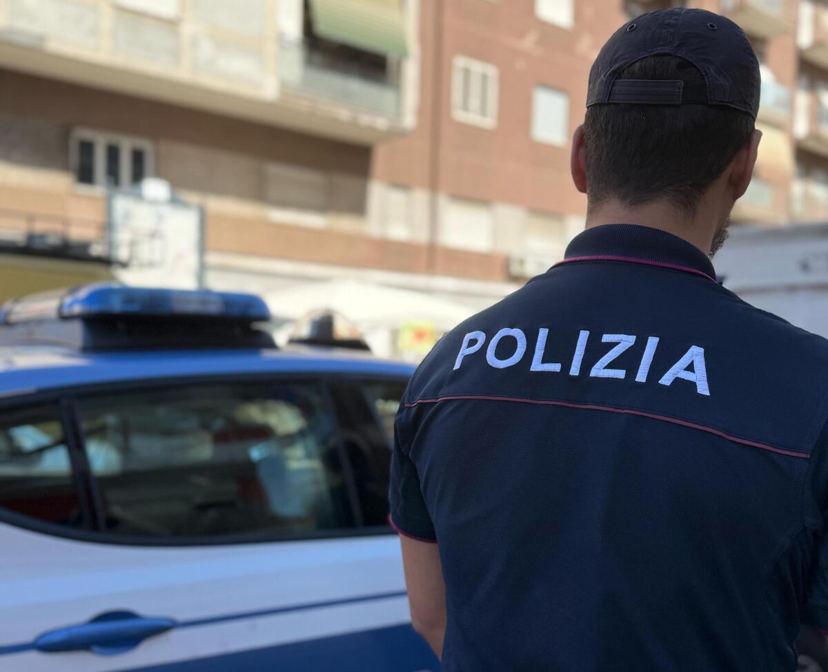 "Cubo magico" per custodire la droga, 26enne in arresto: sequestrate 12mila dosi - 