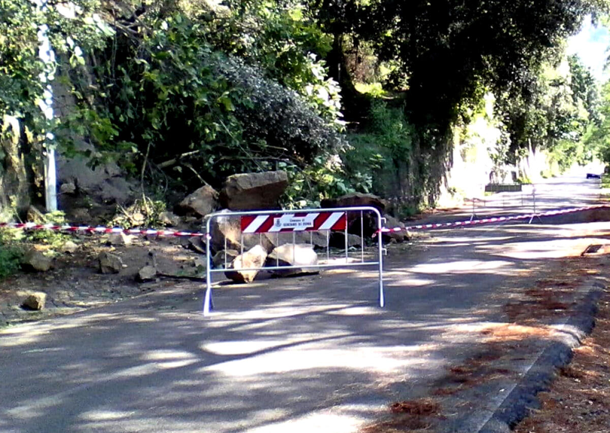 Rischio frane sulla provinciale Genzano-Lago. La Città Metropolitana la metterà in sicurezza. Stanziati oltre 6 milioni. - 