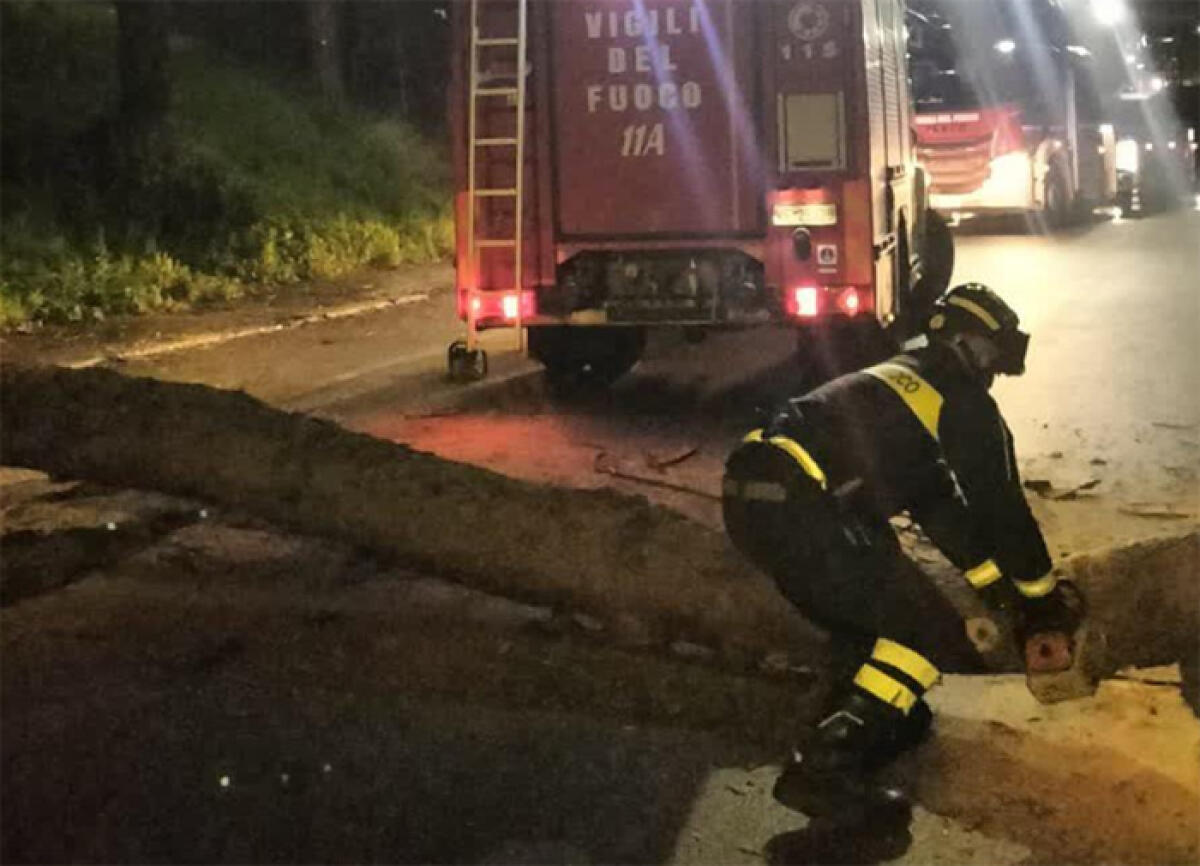 Maltempo a Roma e provincia: nella notte oltre 100 interventi dei Vigili del Fuoco. - 