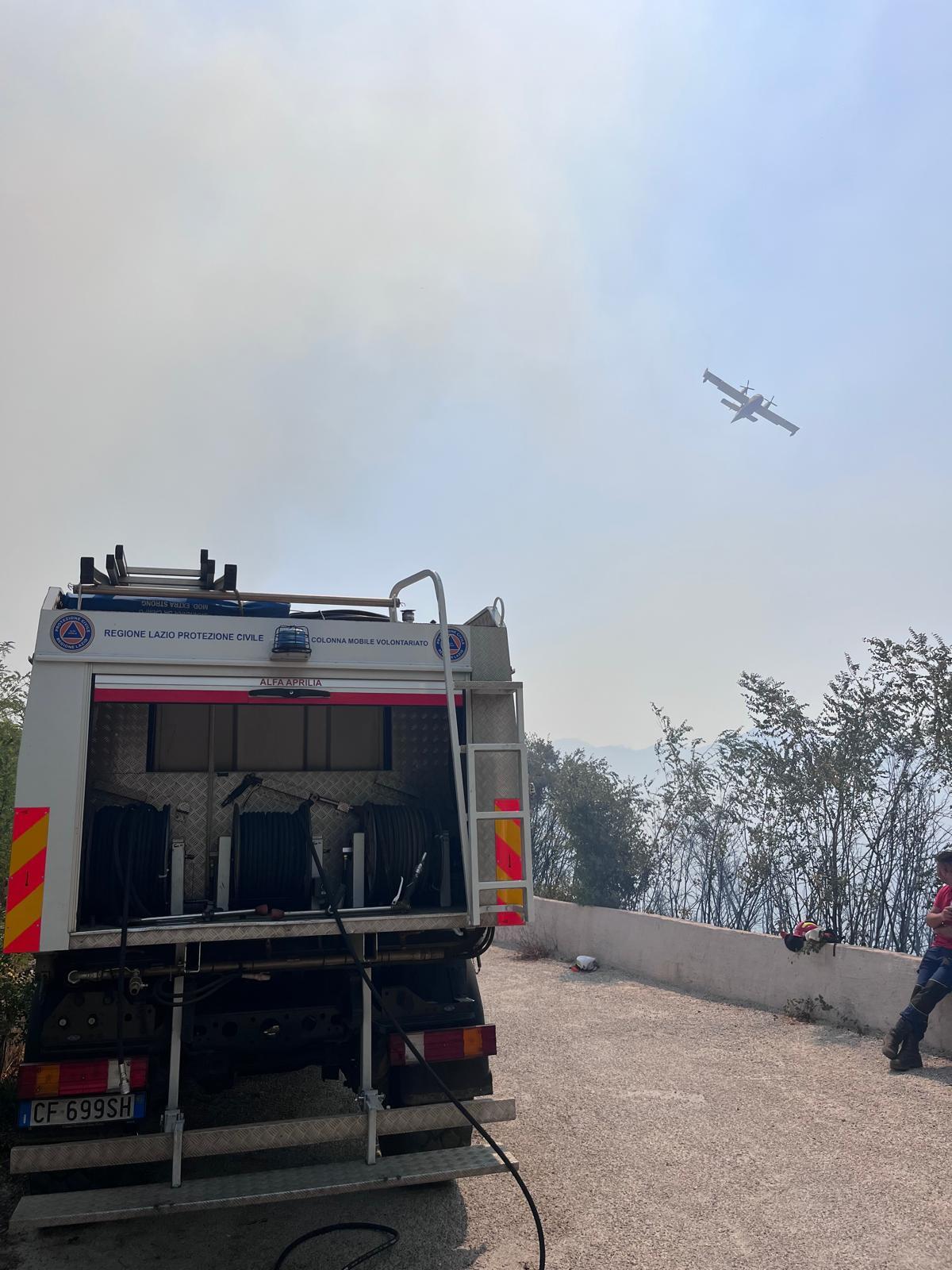 Incendi, sul Vesuvio anche i volontari di CbRondine, Alfa e Anc di Aprilia - 