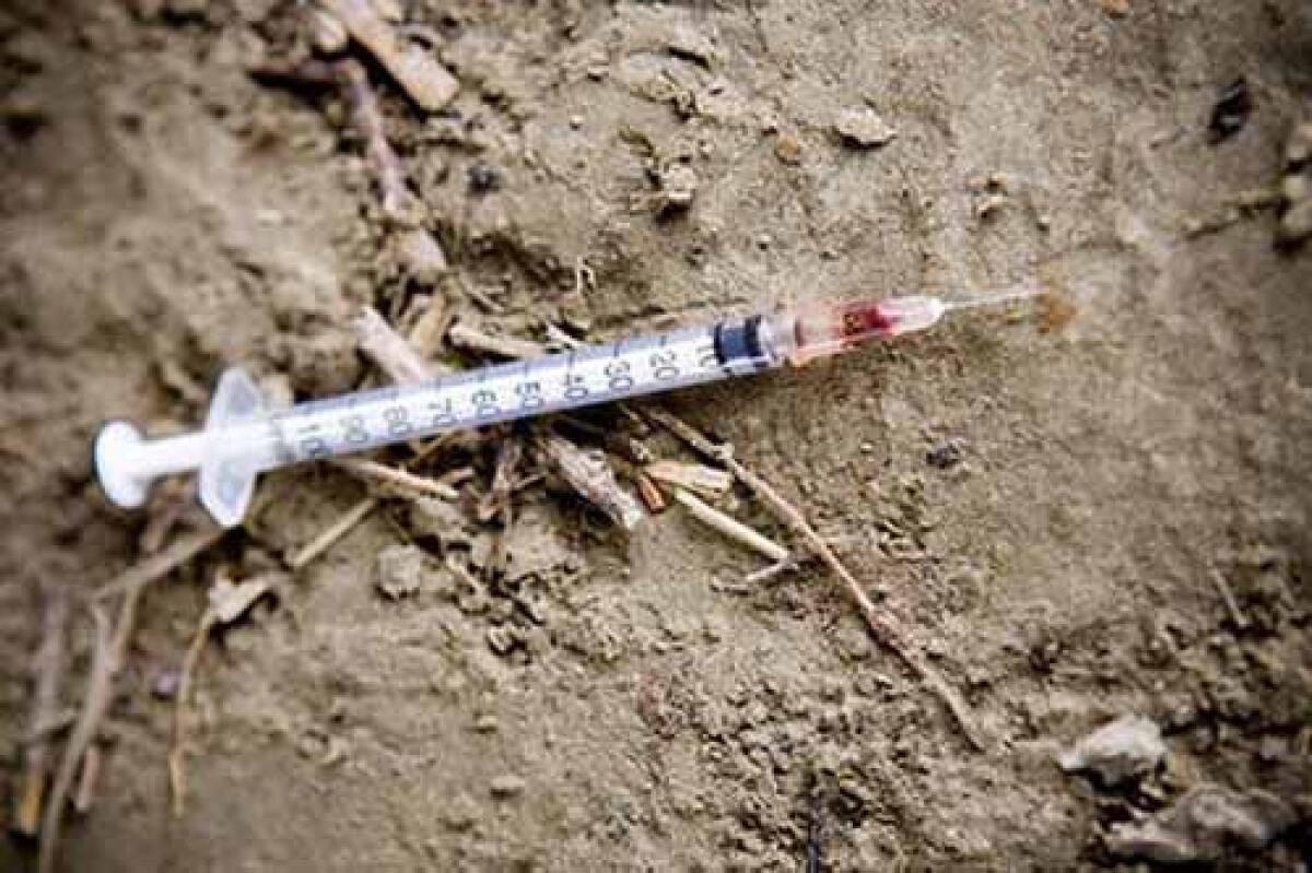 38enne deceduta per overdose. Il Tribunale di Velletri emette 3 misure di custodia cautelare in carcere. - 