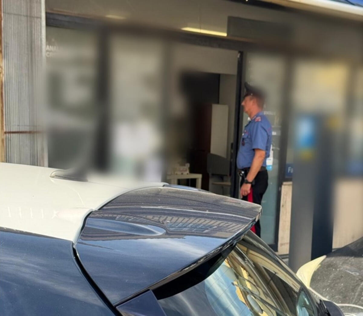 Crollo parziale di un solaio a San Felice Circeo, sgomberati due appartamenti. - 