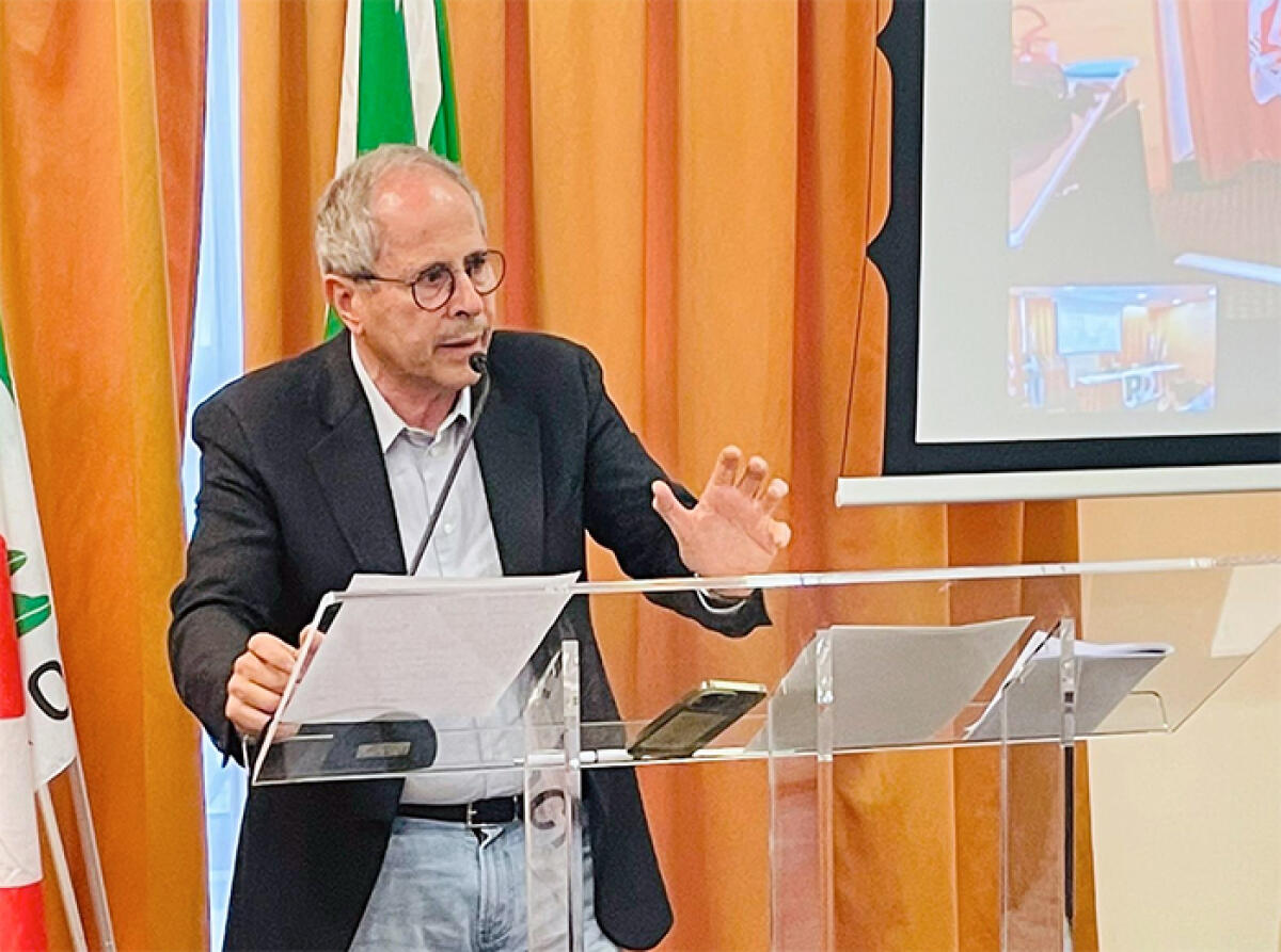 “Disinfestazioni tardive, ora assolutamente inutili”. Andrea Crisanti, microbiologo e Senatore Pd. - 