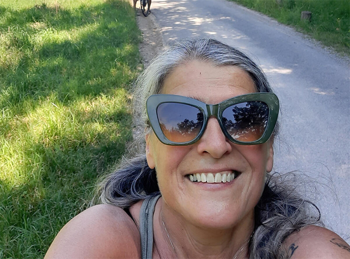 Morte dell’insegnante Maria Claudia Benincà per un incidente ai Castelli Romani. Era in moto con un amico di Velletri. - 