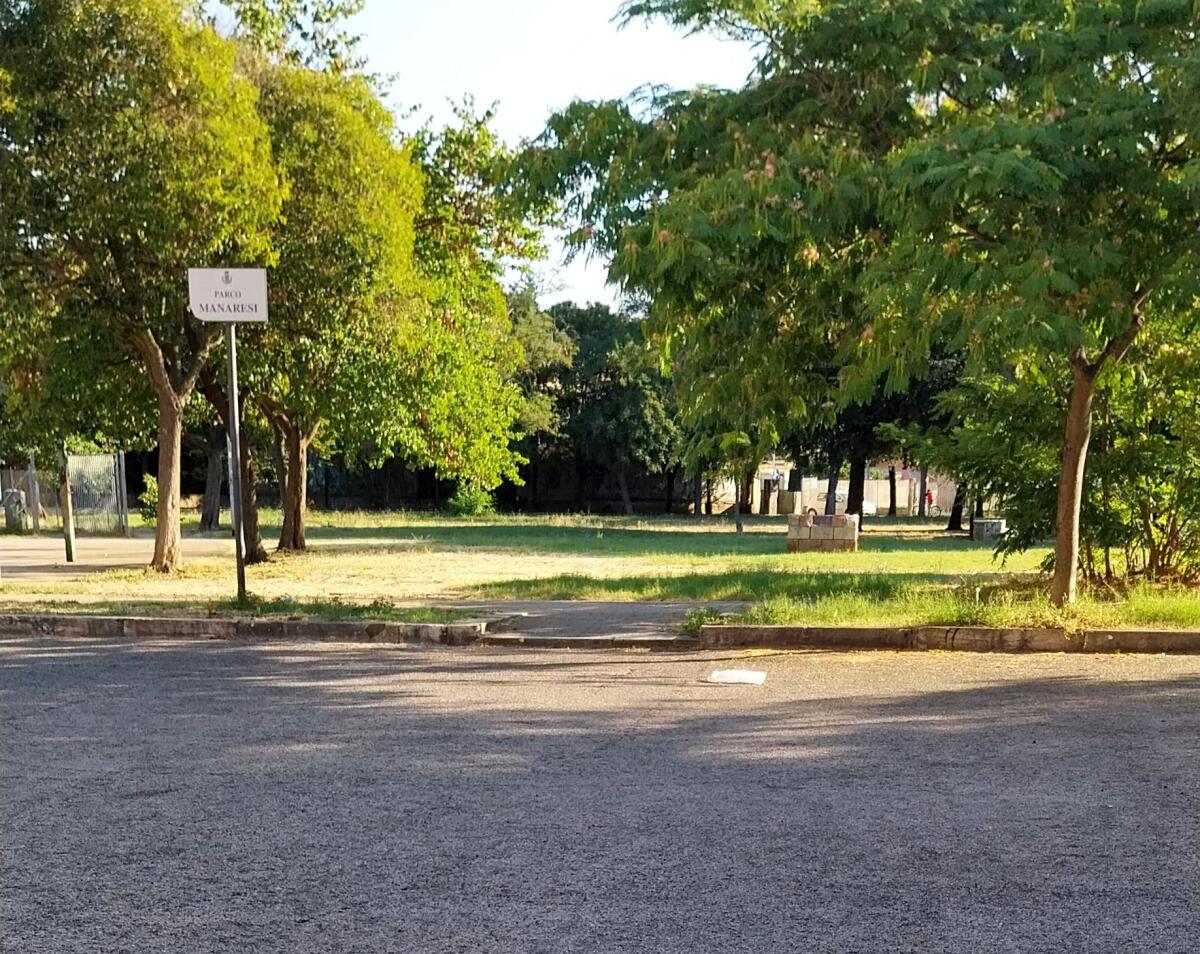 Aprilia - Poltrona rimossa dal parco Manaresi: "Ora la denuncia" - 